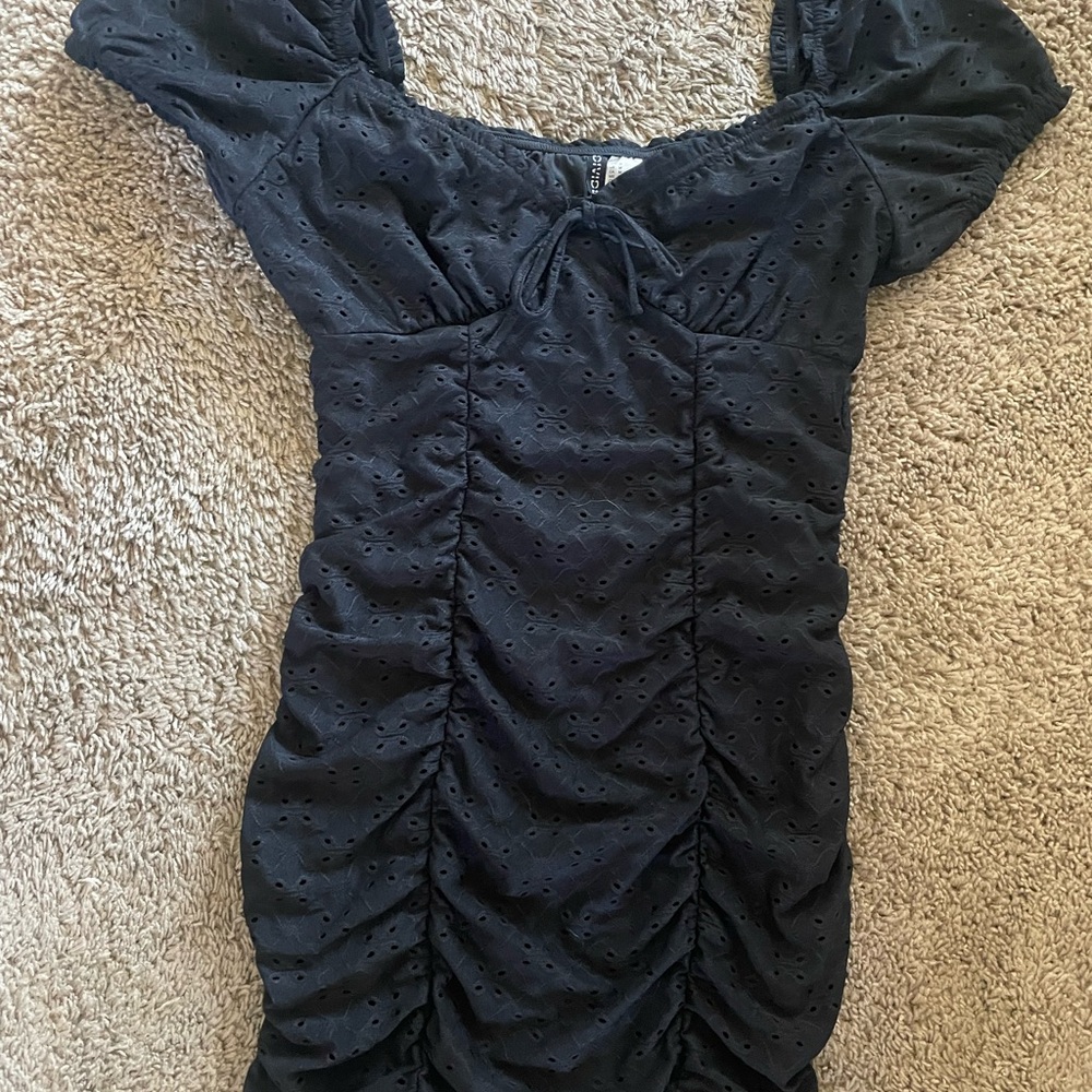 H&M Divided Black Eyelet Ruched Mini Dress - Picture 5 of 6